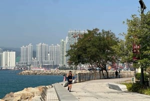 Hongkong: zwiedzanie świątyni Wong Tai Sin i Portu Wiktorii