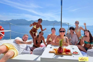 Nha Trang: VIP YACHT TOUR ( BBQ, Water activities)