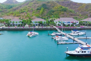 Nha Trang: VIP YACHT TOUR ( BBQ, Water activities)