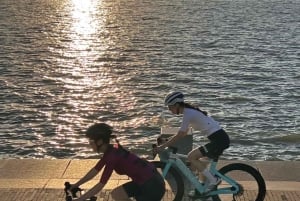 Shenzhen: Bay Park and Talent Park Guided Bike Tour