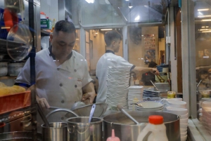 ミシュラン認定の屋台の食べ物と文化を楽しむ九龍散策