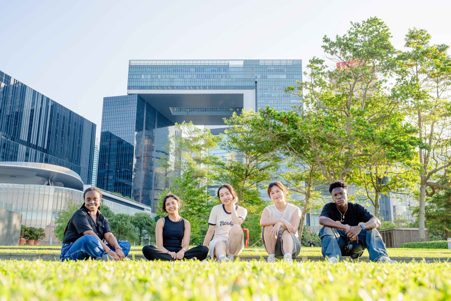 Victoria Harbour Shoreline Half-Day Leisure Bike Tour