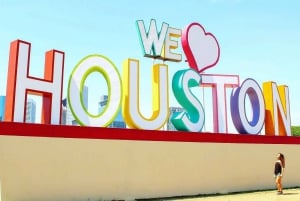 Houston: Guided City Tour by an Open-Top Double Decker Bus