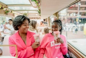 Houston: Tea Around Town® Afternoon Tea Bus Tour