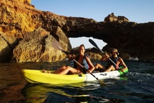 Cala Codolar : excursion en kayak sur mer et dans les grottes avec plongée avec tuba