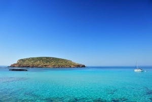 Descubra as praias de Ibiza num barco sem licença 8H