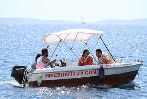 Discover the Ibiza beaches on a boat without license 8H