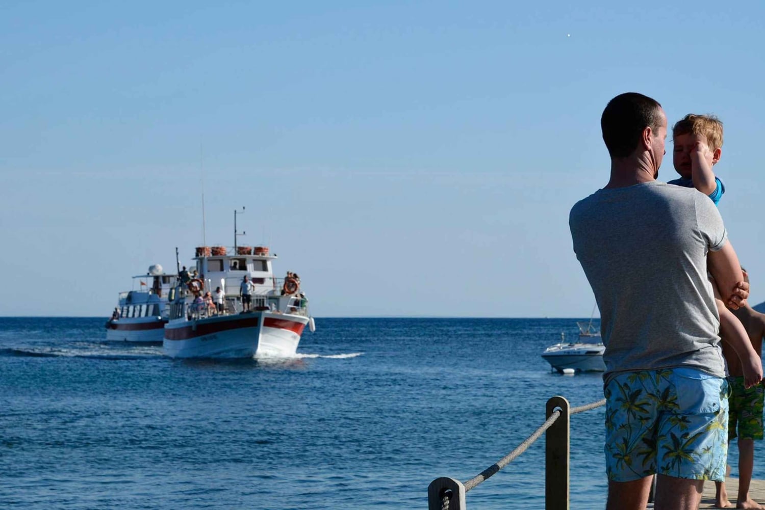 Från östra Ibiza: Ibiza stad transfer tur och retur med färja