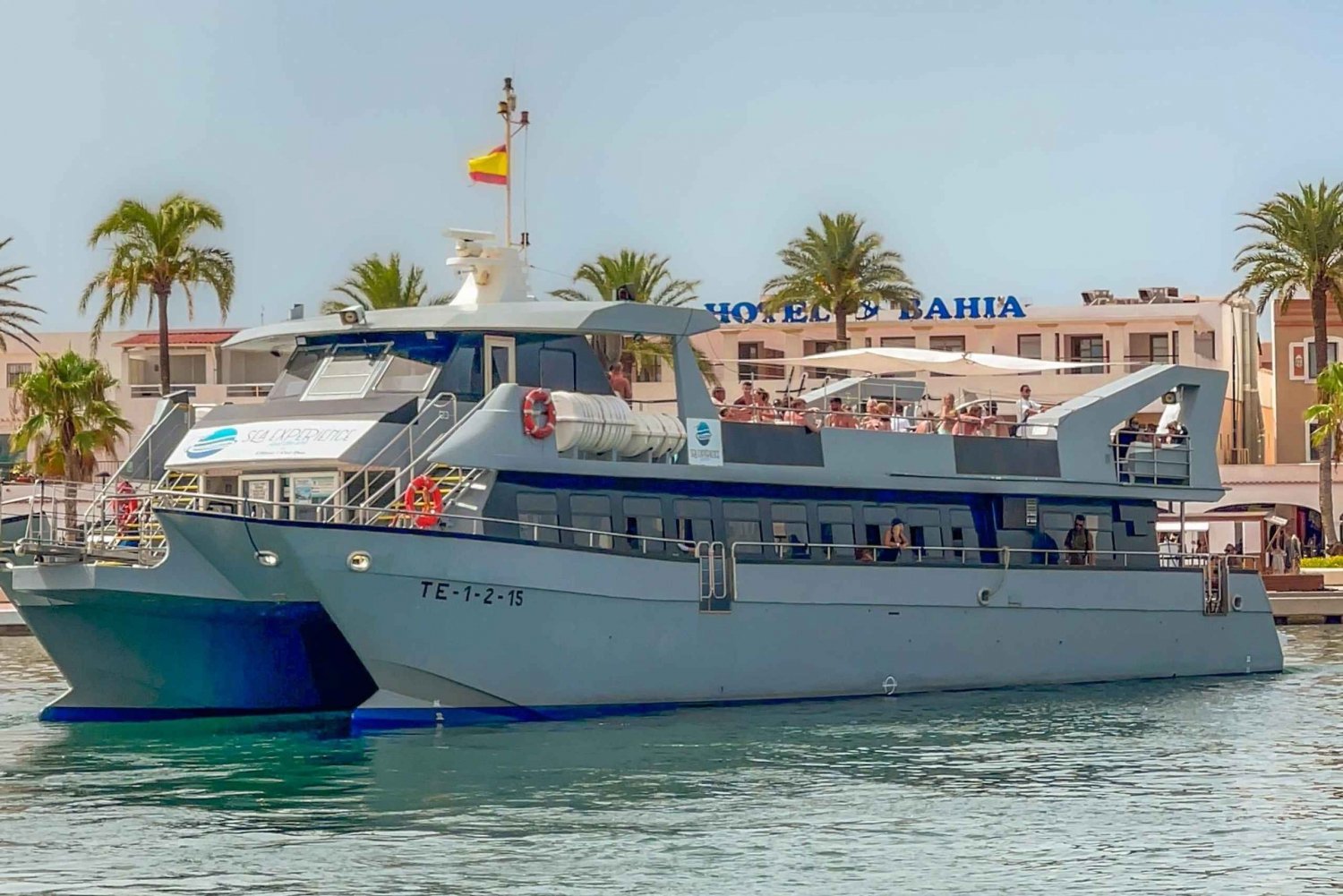 From Eivissa: Catamaran Cruise with Free Time in Formentera