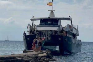 Ibiza: Platja d'en Bossa Round-Trip Transfer to Formentera