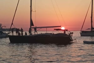 Van Ibiza: privé catamarantrip Espalmador en Formentera