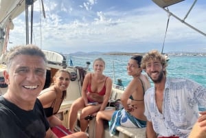 From Ibiza: Island Highlights & Formentera Private Boat Tour