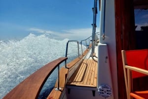 Ibiza: Ganztägiger Bootscharter auf einer traditionellen balearischen Yacht