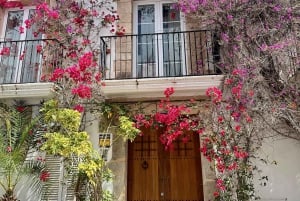 Geschichte und Entspannung auf Ibiza: Dalt Vila, Cala Bassa und Can Soleil
