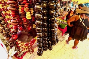 Geschichte und Entspannung auf Ibiza: Dalt Vila, Cala Bassa und Can Soleil