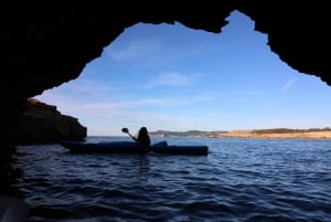Ibiza: 3-Hour Cliff Kayaking Tour with Snorkeling