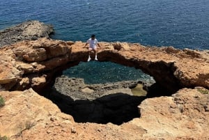 IBIZA : 4 ore di scoperta, snorkeling, grotta dei pirati