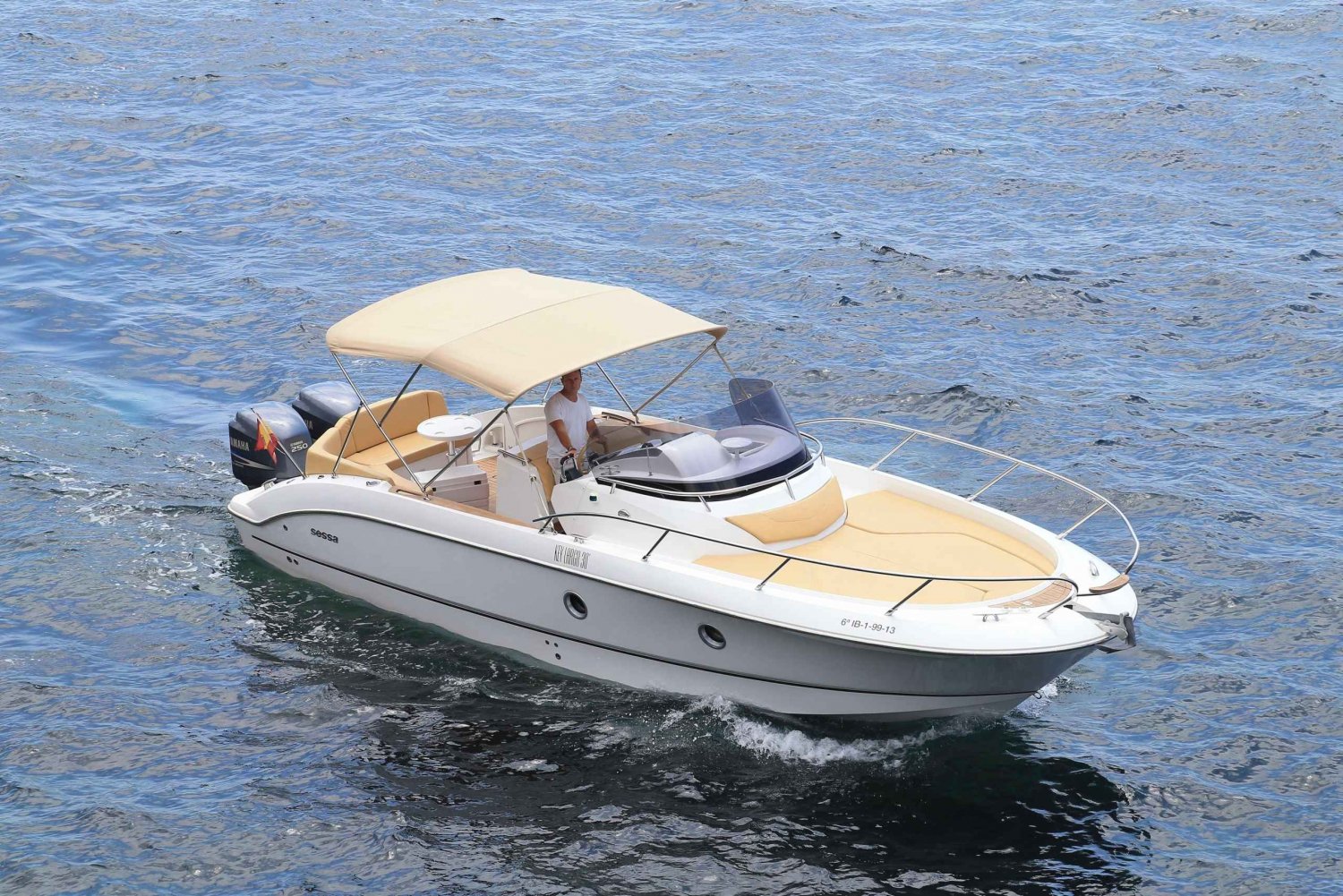 Ibiza: 9-persoons privé boot huren, Formentera & highlights