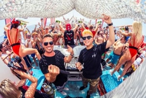Ibiza: Ocean Club Bootfeest met eersteklas drankjes, eten en DJ