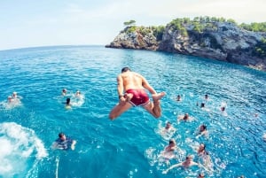 Ibiza: Ocean Club Bootfeest met eersteklas drankjes, eten en DJ