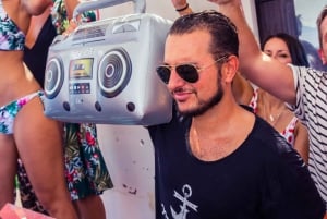Ibiza: Ocean Club Bootfeest met eersteklas drankjes, eten en DJ
