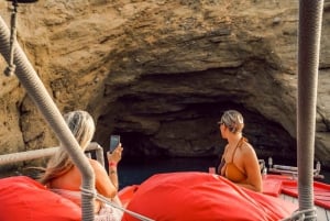 Ibiza: Bootsfahrt bei Sonnenuntergang mit Schnorcheln, Kajakfahren und Getränken