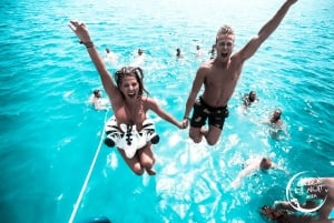 Ibiza: Fiesta en barco al atardecer con bebidas ilimitadas y DJ