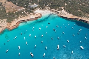 Ibiza: Excursión en barco a Formentera con barra libre y paella