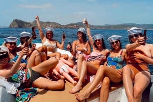 Ibiza: Kombinerad båttur, 4x4-safari och vandring i solnedgången i Es Vedra