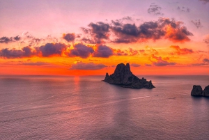 イビサボートトリップ、4x4サファリ、エス・ベドラ・サンセットハイキングのコンボ