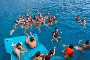 Ibiza: Crystal Waters Formentera, bar aberto e almoço buffet