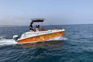Ibiza: Descubra as melhores enseadas em um barco conduzido por você
