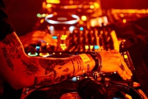 IBIZA DJ lesson, sunset and party at Cafe del Mar