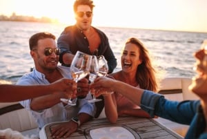 Ibiza : bateau à voile privé au coucher du soleil avec tapas et open bar premium