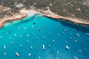 Ibiza: Formentera 360° Boat Trip with Food, Drinks, Sports