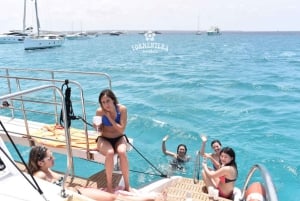 Ibiza: Formentera Wonders Sailing Catamaran Experience