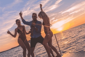 Ibiza: Formentera Floating Spa Ritual – Swim & Golden Return