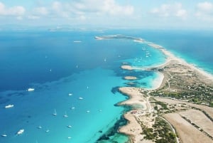 Ibiza: dagcruise naar Formentera met paella, barbecue en open bar