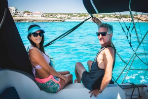 Ibiza: Full-Day Private Formentera Catamaran Trip with Cava