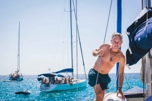 Ibiza : Excursion privée d'une journée à Formentera en catamaran