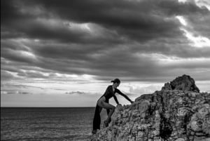 Ibiza: Golden Hour Photo Art Session