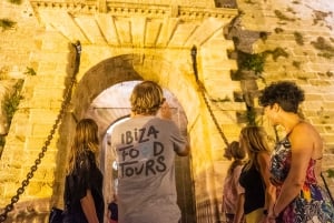 Ibiza: Geführte Foodtour durch Ibiza-Stadt mit Verkostungen