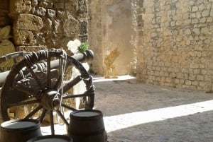 IBIZA nocna wycieczka po Dalt Vila z oficjalnym przewodnikiem