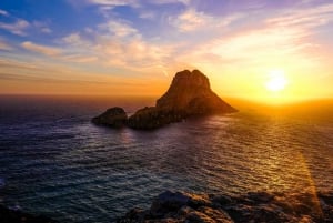 Ibiza: Middags- eller solnedgångssegling med snacks och öppen bar