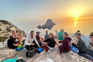 IBIZA : Naturliga pooler, hippiegrotta och solnedgång