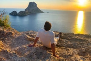 IBIZA : Naturliga pooler, hippiegrotta och solnedgång
