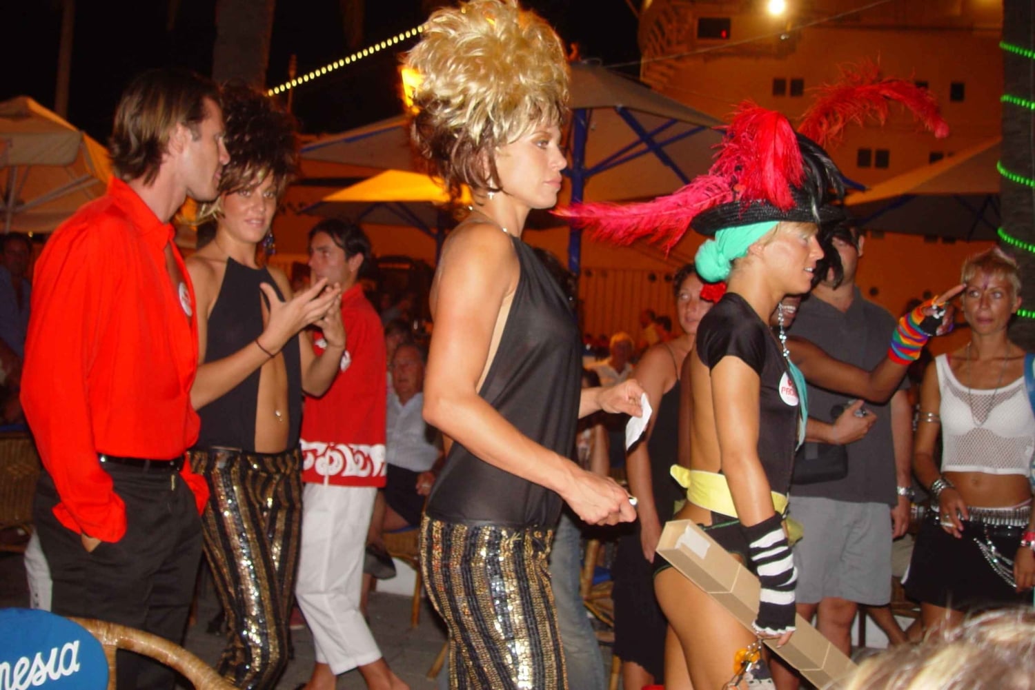 IBIZA NOCHE traslado al puerto de Ibiza con tiempo libre
