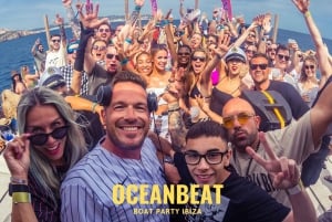 Ibiza: Ocean Club Bootfeest met eersteklas drankjes, eten en DJ