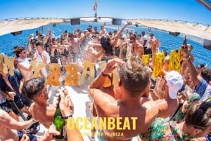 Ibiza: Ocean Club Bootfeest met eersteklas drankjes, eten en DJ