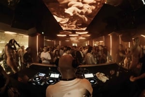 Ibiza: Pré-festa no Tantra com ingresso premium para a discoteca e bar aberto